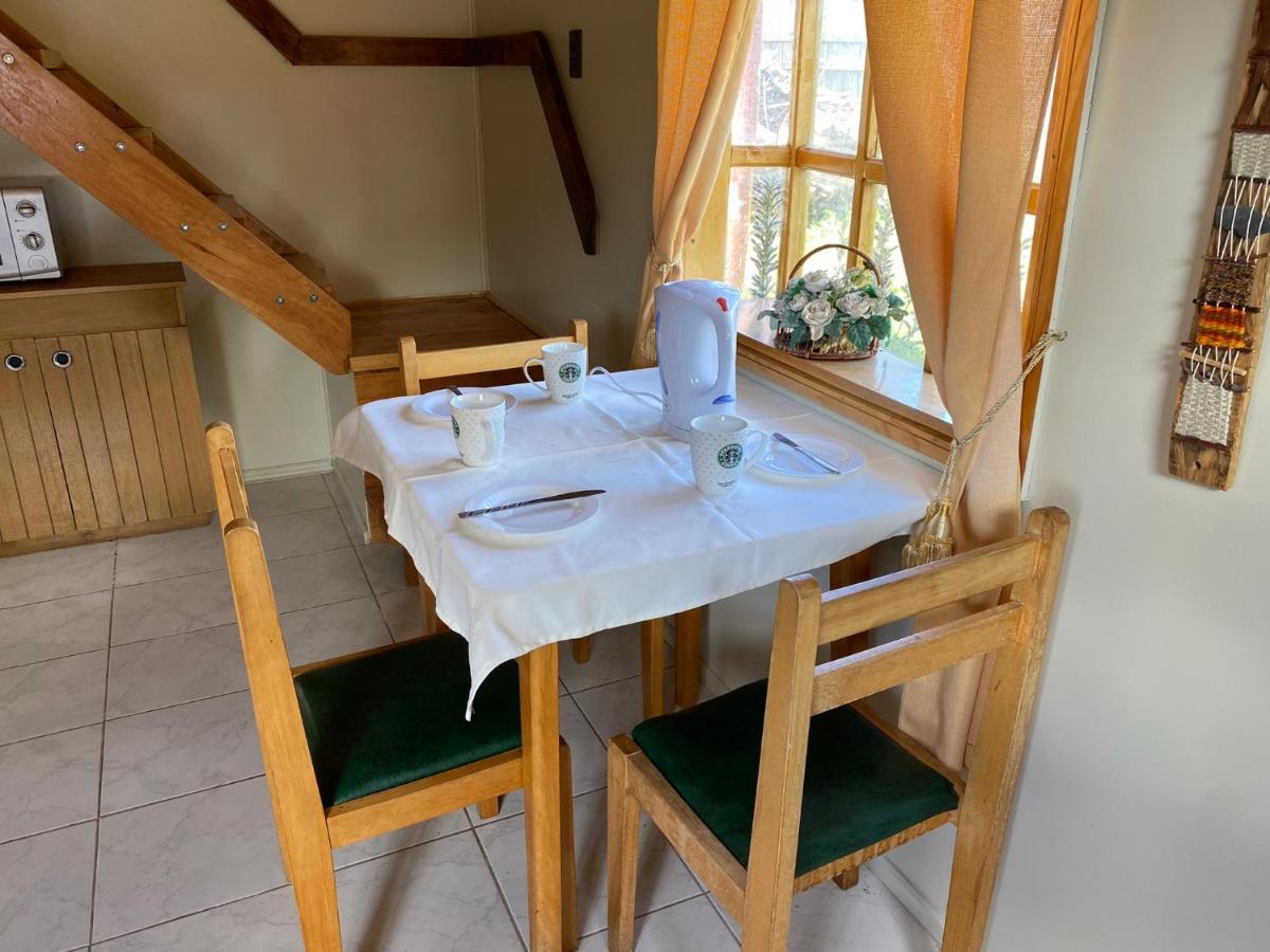 Hostal Los Pioneros Πουέρτο Νατάλες Εξωτερικό φωτογραφία