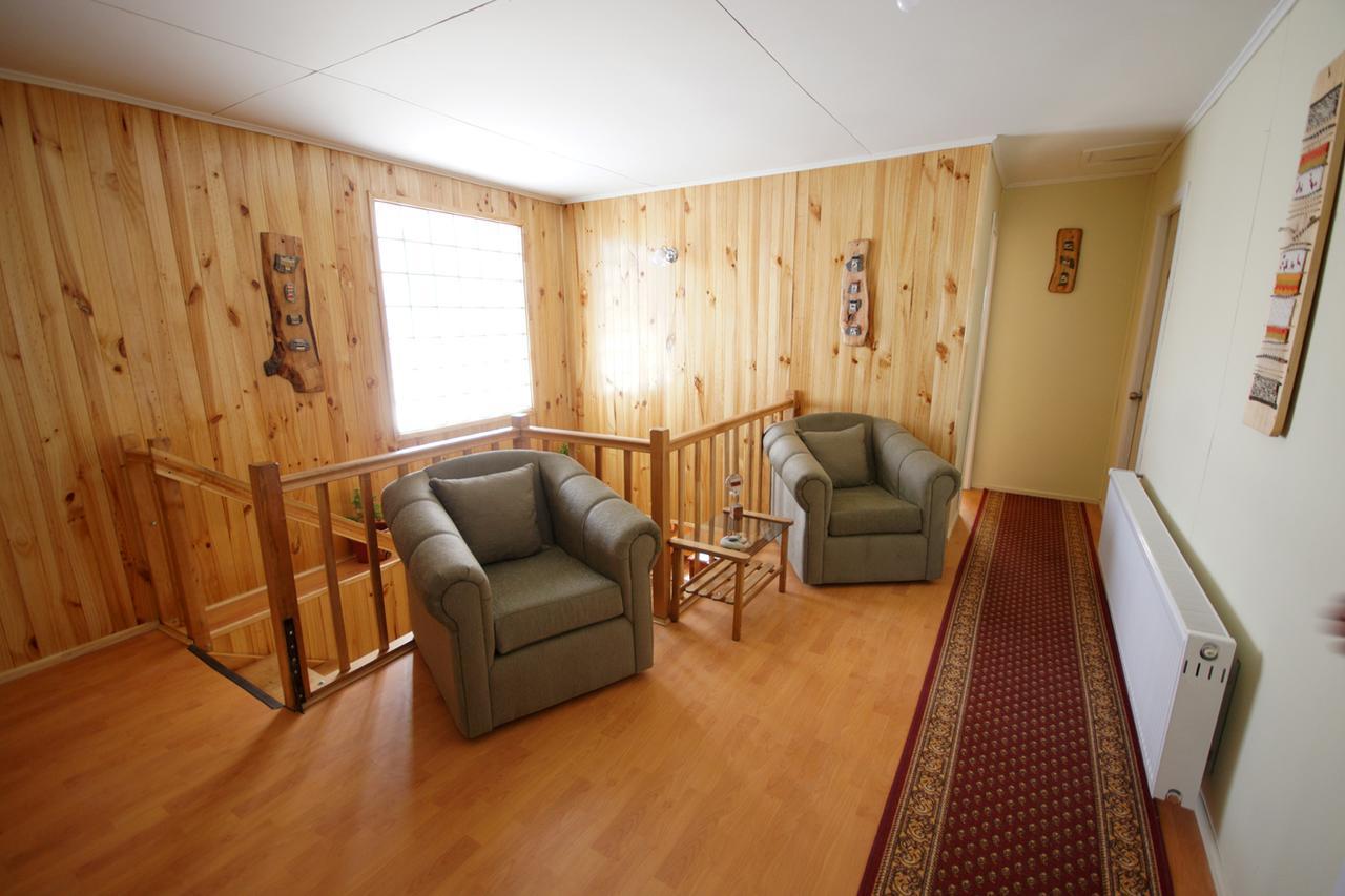 Hostal Los Pioneros Πουέρτο Νατάλες Εξωτερικό φωτογραφία
