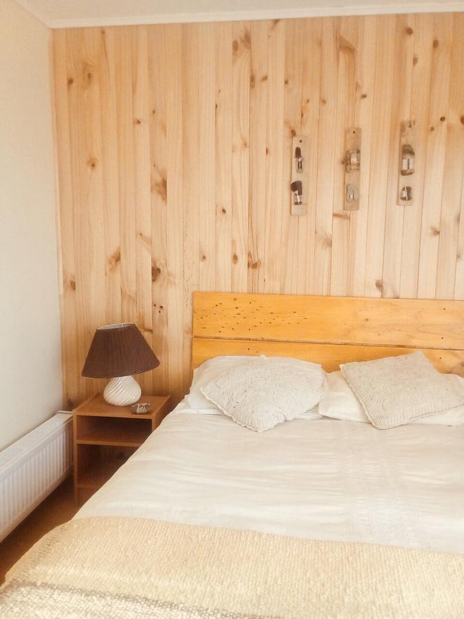 Hostal Los Pioneros Πουέρτο Νατάλες Εξωτερικό φωτογραφία