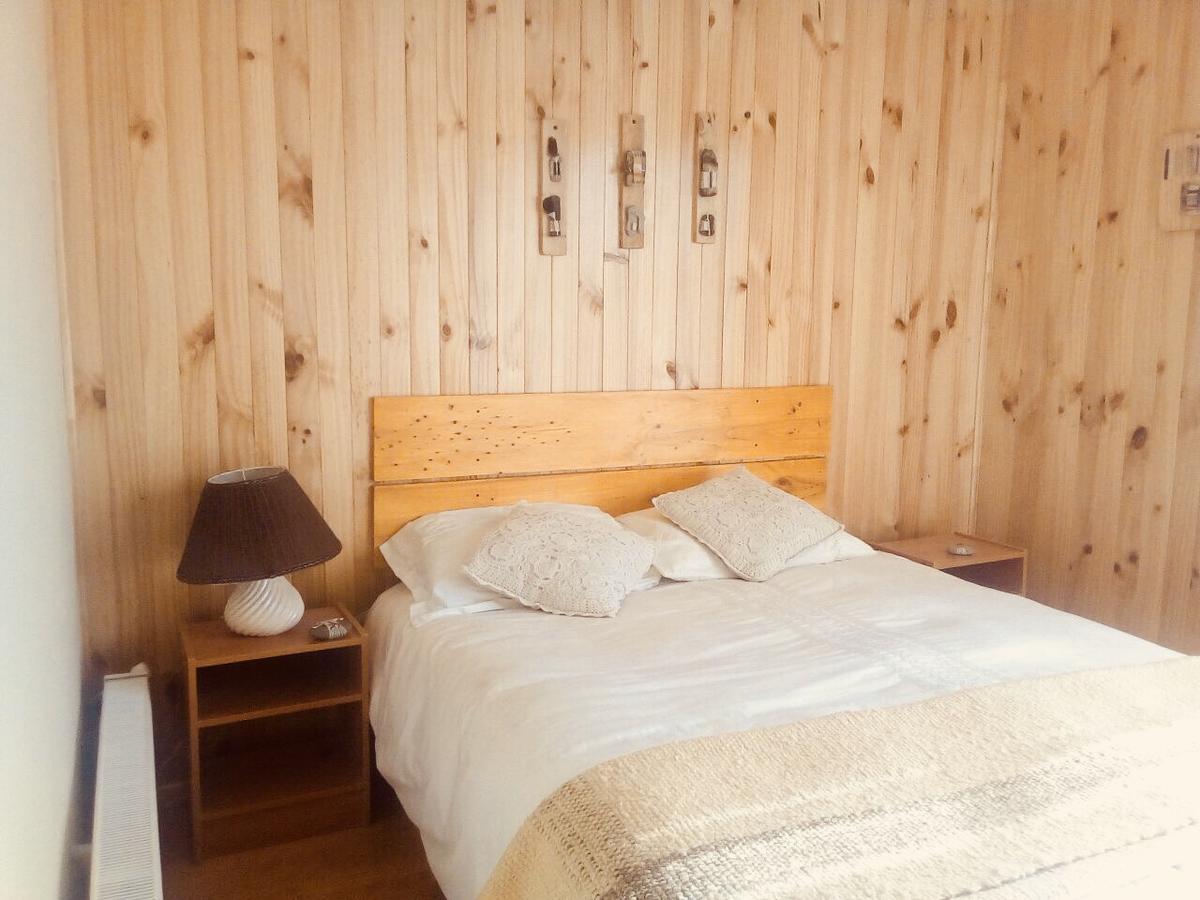 Hostal Los Pioneros Πουέρτο Νατάλες Εξωτερικό φωτογραφία