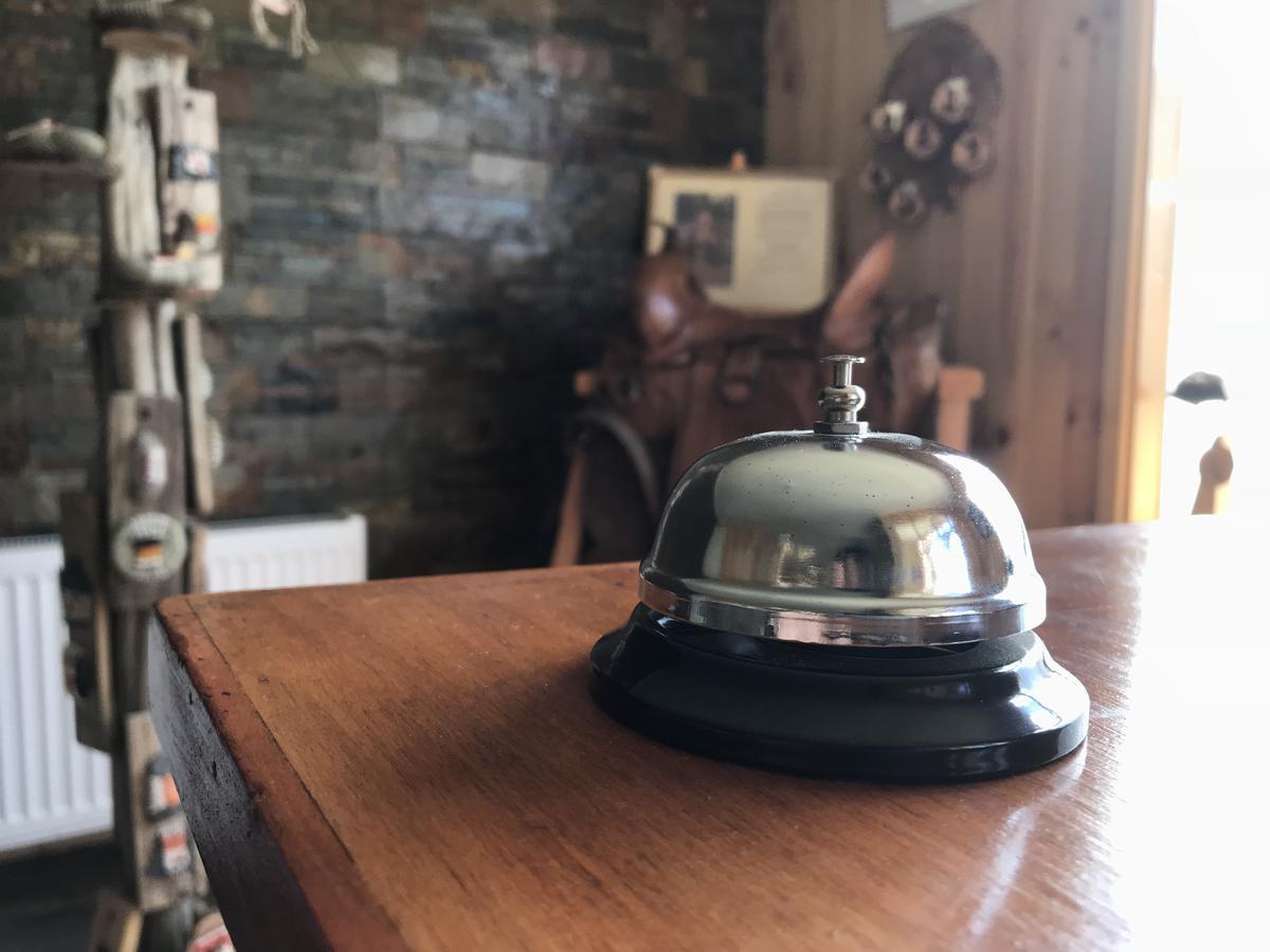 Hostal Los Pioneros Πουέρτο Νατάλες Εξωτερικό φωτογραφία